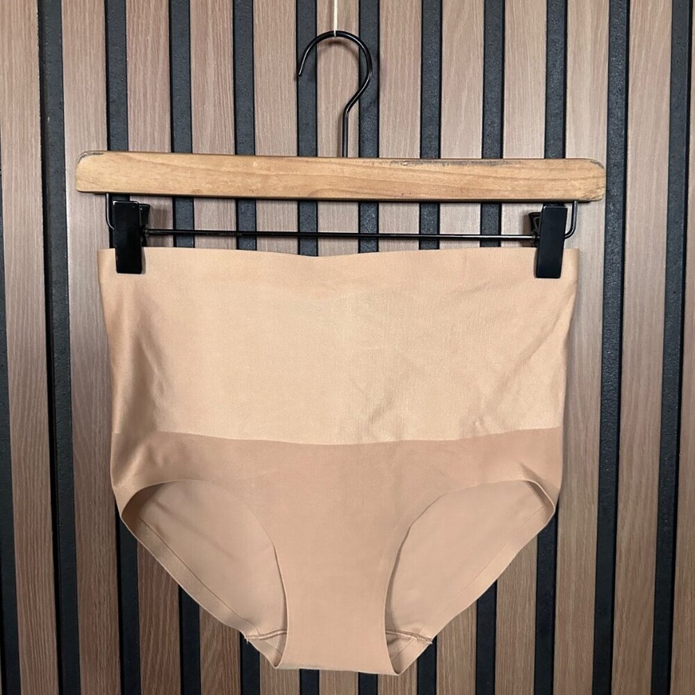 New Victoria's Secret Undies Medium Tan Body High Rise Soothing Shimmer Cheeky